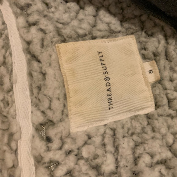 Sherpa Pullover - Picture 4 of 4